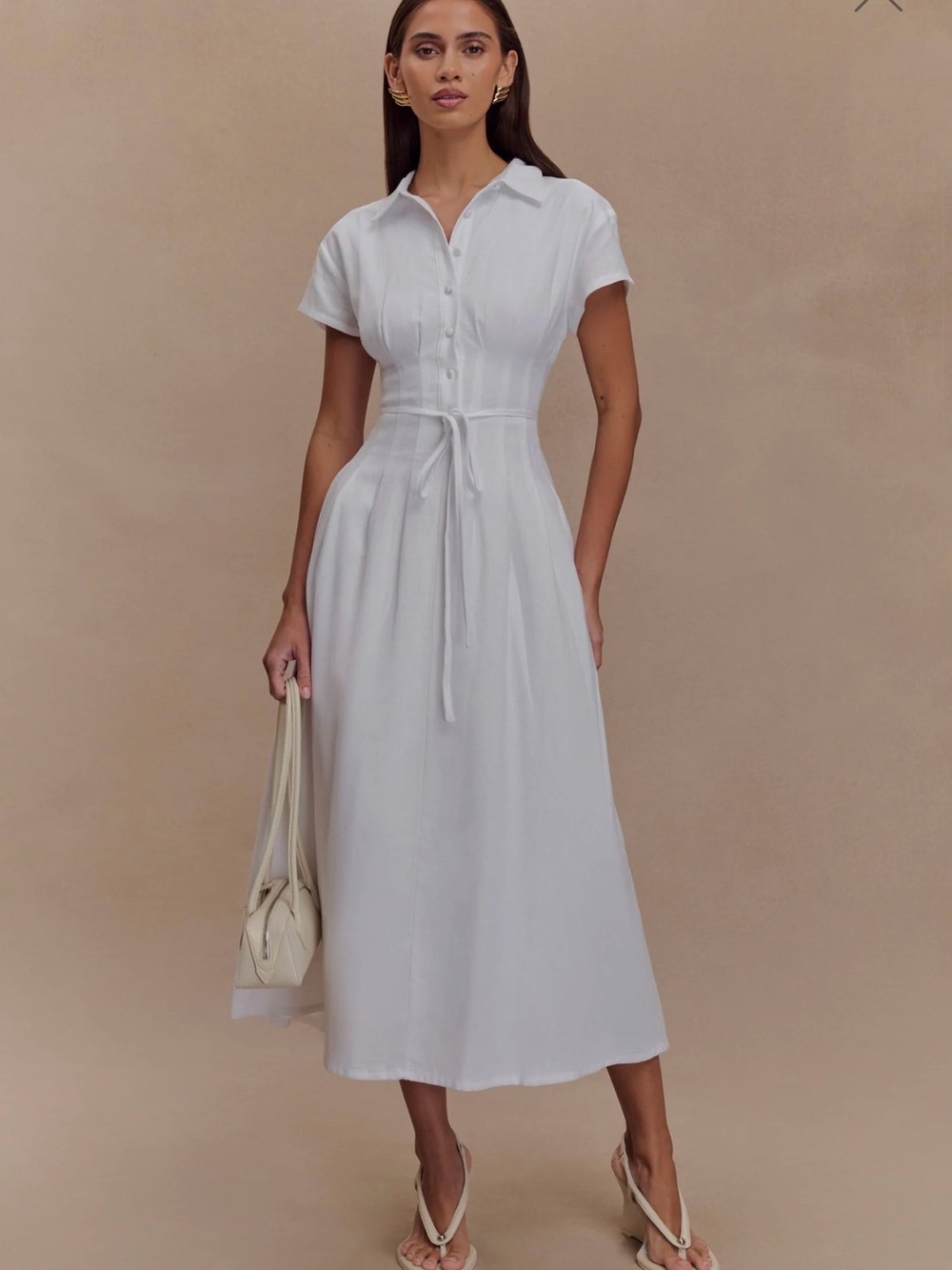 Meshki
Aysha
Buttoned Linen Midi Dress - White
Size S